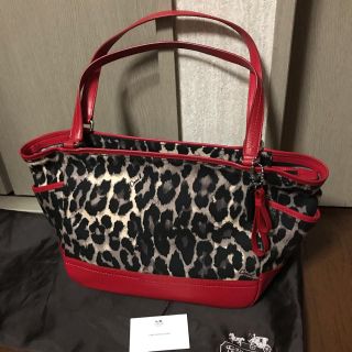 コーチ(COACH)の美品☆赤 アニマル ヒョウ柄 トート バック COACH(トートバッグ)