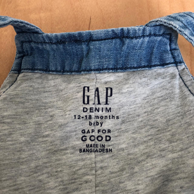 babyGAP(ベビーギャップ)の☆平日は即日様専用☆GAP オーバーオール キッズ/ベビー/マタニティのベビー服(~85cm)(カバーオール)の商品写真