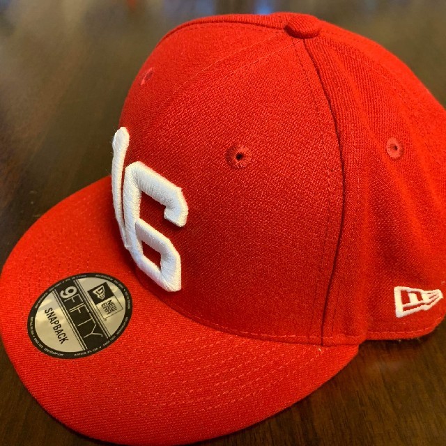 NEW ERA(ニューエラー)のNEW ERA ニューエラ キャップ 赤 NFL モンタナ MONTANA メンズの帽子(キャップ)の商品写真