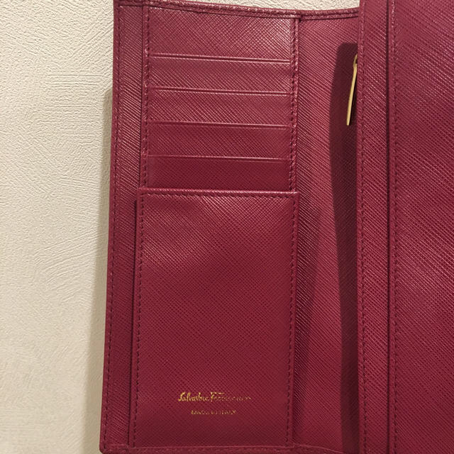 Salvatore Ferragamo(サルヴァトーレフェラガモ)のSalvatore Ferragamo♡長財布 レディースのファッション小物(財布)の商品写真