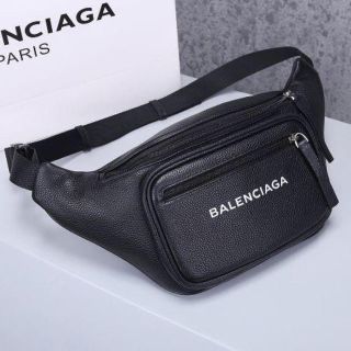 バレンシアガ(Balenciaga)のバレンシアガ ウエストポーチ 新品未使用(ウエストポーチ)