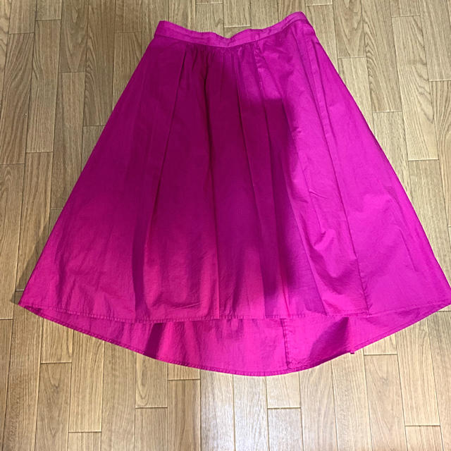 NATURAL BEAUTY BASIC(ナチュラルビューティーベーシック)のナチュラルビューティ ベーシックスカートピンクフレアスカート Mサイズ レディースのスカート(ひざ丈スカート)の商品写真
