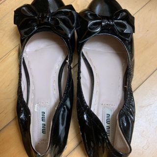 miumiu　フラットシューズ　パンプス　エナメル　リボン　ビジュー　黒　38