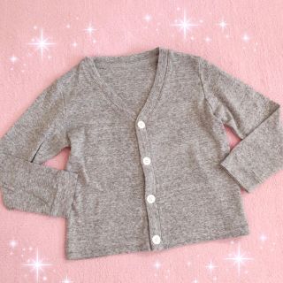 ユニクロ(UNIQLO)の☆ユニクロ ベビー☆シンプルＶネックカーディガン☆100サイズ(カーディガン)