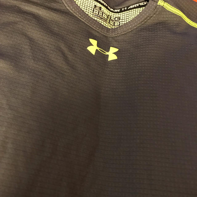 UNDER ARMOUR(アンダーアーマー)のアンダーアーマー キッズ/ベビー/マタニティのキッズ服男の子用(90cm~)(Tシャツ/カットソー)の商品写真