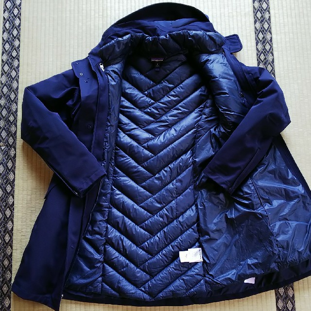 patagonia(パタゴニア)の値下げ パタゴニア トレススリーインパーカ レディースMサイズ ダウンコート レディースのジャケット/アウター(ダウンコート)の商品写真