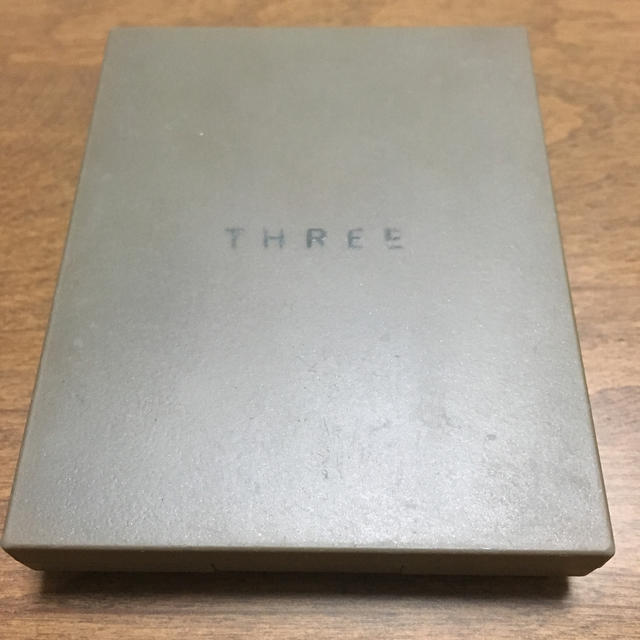 THREE(スリー)のTHREE シマリンググローデュオ 01 コスメ/美容のベースメイク/化粧品(フェイスカラー)の商品写真