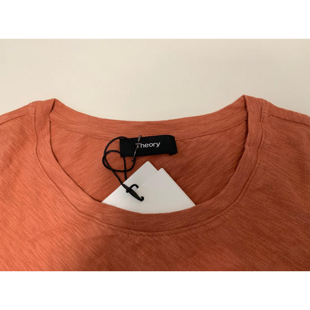 100%新品高品質 theory 秋色 Tシャツの通販 by ゆうゆう75760112's shop|セオリーならラクマ - 新品タグ付き セオリー 超特価新作