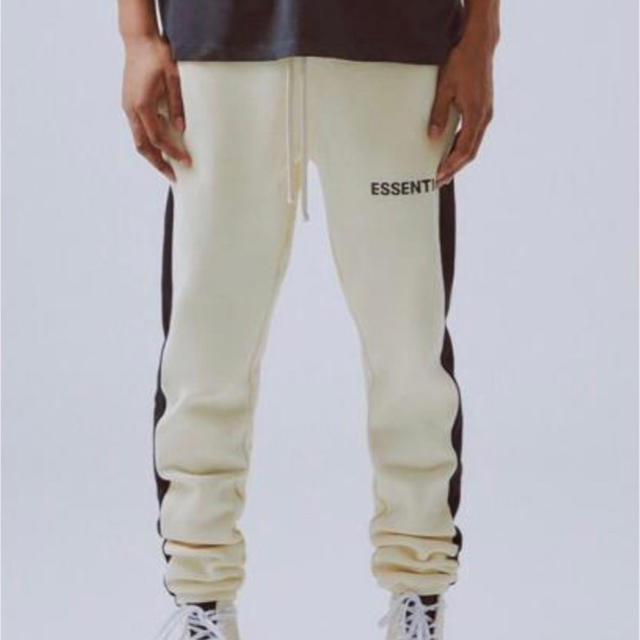 3月26日まで出品！Essentials 1977 sweatpants