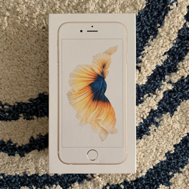 iPhone(アイフォーン)のiPhone6s 付属品 純正 （充電器 アダプタ イヤフォン ステッカー） スマホ/家電/カメラのスマートフォン/携帯電話(バッテリー/充電器)の商品写真