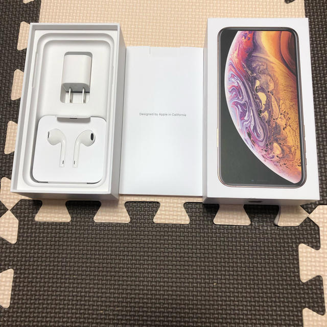 今日の超目玉】 Apple - iPhone Xs Gold 256 GB SIMフリー