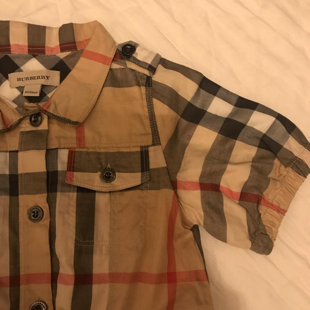 BURBERRY(バーバリー)のバーバリー 4y シャツワンピ&レギンスセット キッズ/ベビー/マタニティのキッズ服女の子用(90cm~)(ワンピース)の商品写真