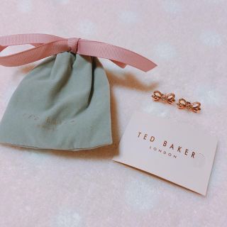 テッドベイカー(TED BAKER)のTed Baker リボンモチーフピアス(ピアス)