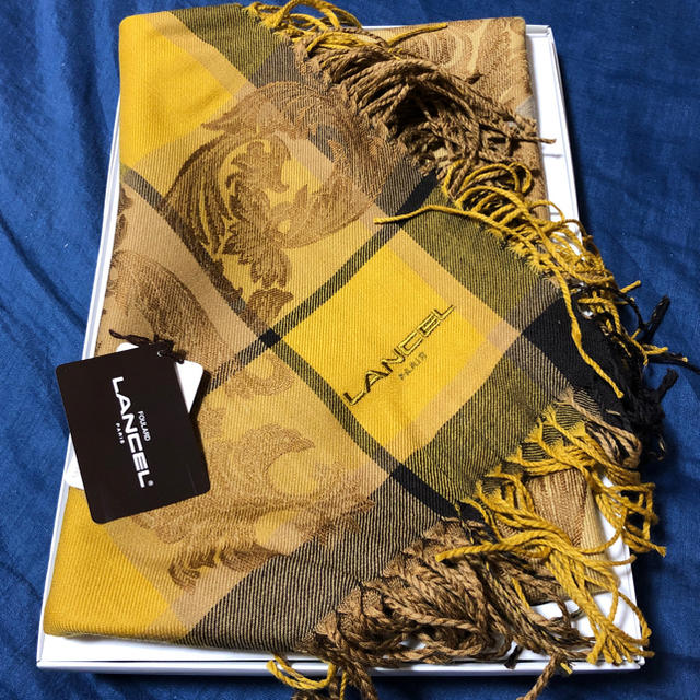 LANCEL(ランセル)のランセル ストール 黄色 茶系 新品未使用 大判 レディースのファッション小物(マフラー/ショール)の商品写真