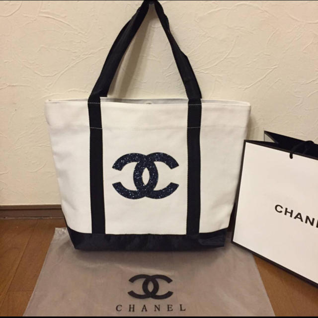 CHANEL シャネルBeaute ノベルティトートバッグ　ハンドバッグ　新品