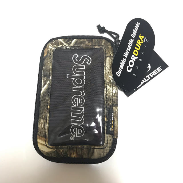 Supreme(シュプリーム)のSmall Zip Pouch カモ柄 メンズのファッション小物(コインケース/小銭入れ)の商品写真