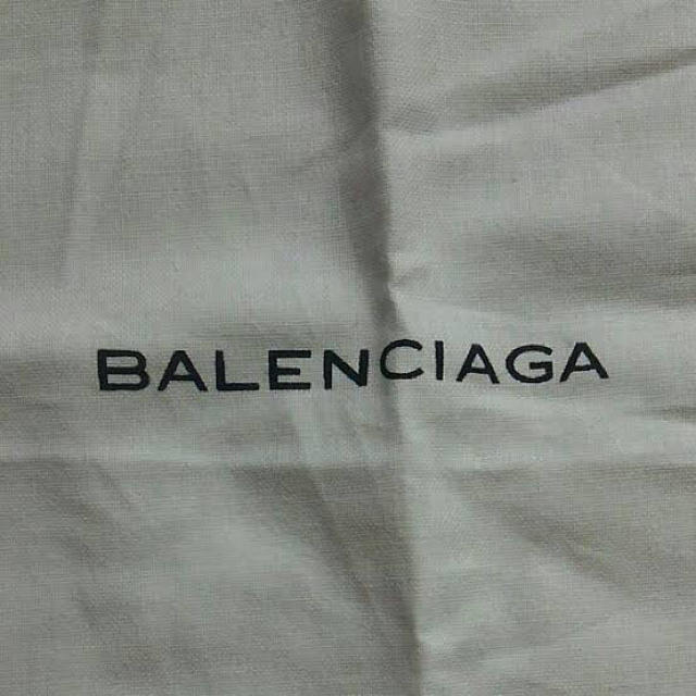 Balenciaga(バレンシアガ)のBALENCIAGA ギフト ラッピング 布袋 未使用 インテリア/住まい/日用品のオフィス用品(ラッピング/包装)の商品写真
