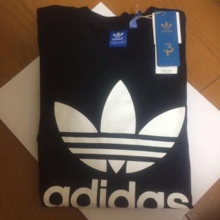 アディダス(adidas)のadidas Tシャツ 《新品》(Tシャツ/カットソー(半袖/袖なし))