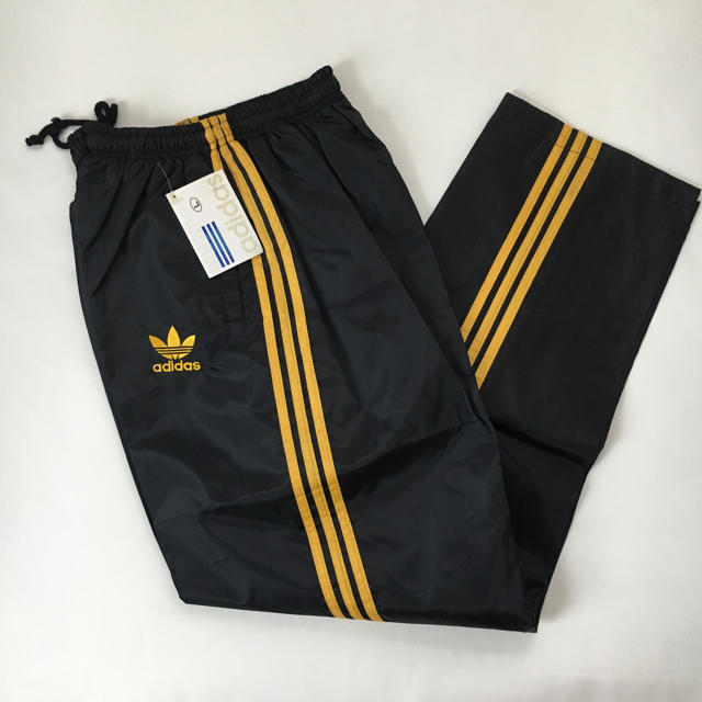 adidas 90s アディダス トラックパンツ ラインパンツ ナイロンパンツ adidasの通販 by smile's shop｜アディダス ならラクマ