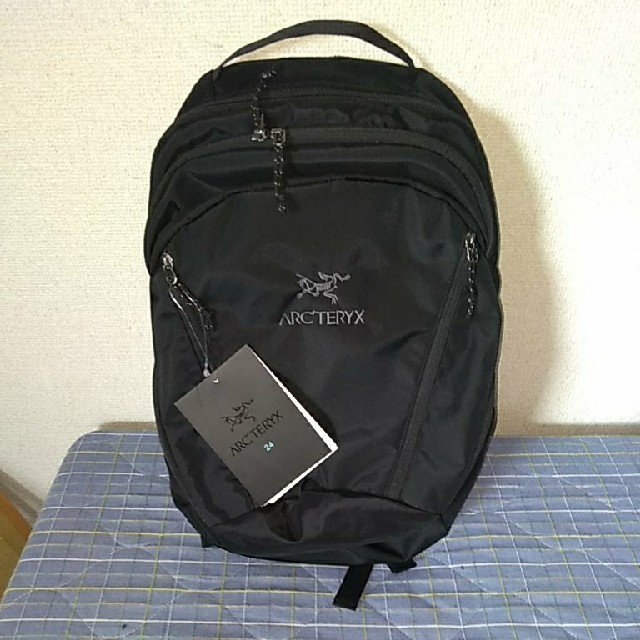 新作人気モデル ARC'TERYX - 新品タグ付き アークテリクス マンティス26 本物 ブラック バッグパック バッグパック/リュック