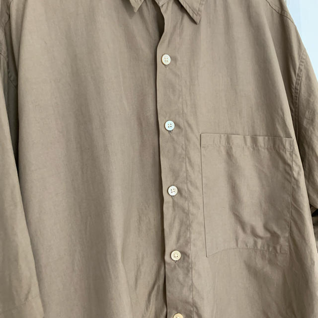 COMOLI(コモリ)のauralee  19ss 半袖シャツ ブラウン 「オーラリー  」 メンズのトップス(シャツ)の商品写真