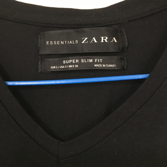 ZARA(ザラ)のザラ Vネック ロンT メンズのトップス(Tシャツ/カットソー(七分/長袖))の商品写真