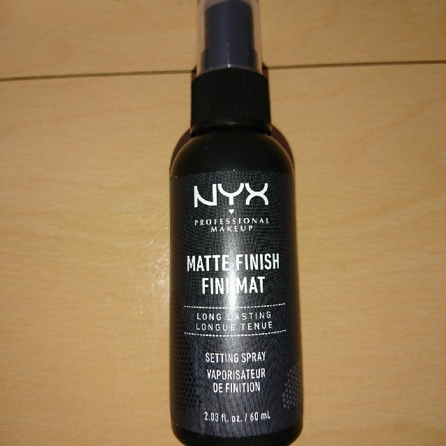 NYX(エヌワイエックス)のNYX メイクアップセッティングスプレー マット コスメ/美容のベースメイク/化粧品(その他)の商品写真