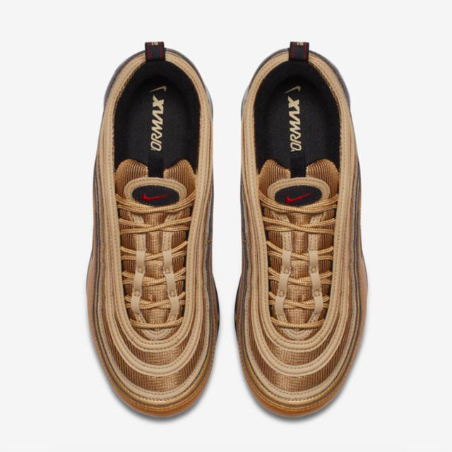 NIKE(ナイキ)のNIKE AIRVAPORMAX97 GOLD メンズの靴/シューズ(スニーカー)の商品写真