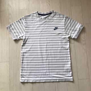 ナイキ(NIKE)の【NIKE】ボーダーTシャツ／150㎝／白×グレー(Tシャツ/カットソー)