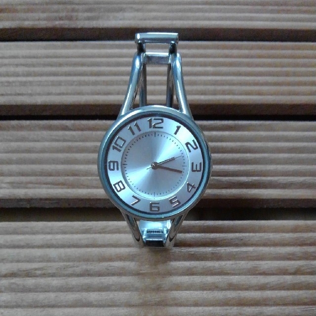 ■腕時計　シルバー　アナログ メンズの時計(腕時計(アナログ))の商品写真