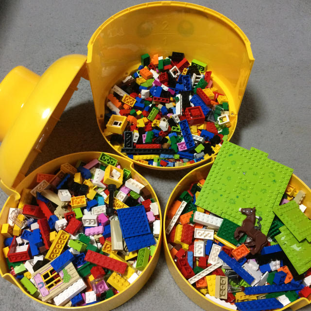 Lego(レゴ)の値下げ　LEGO レゴ Sort&Store 仕分けボックス 【トイザらス限定】 キッズ/ベビー/マタニティのおもちゃ(知育玩具)の商品写真