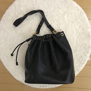 フェンディ(FENDI)のFENDI 巾着型バッグ(ショルダーバッグ)