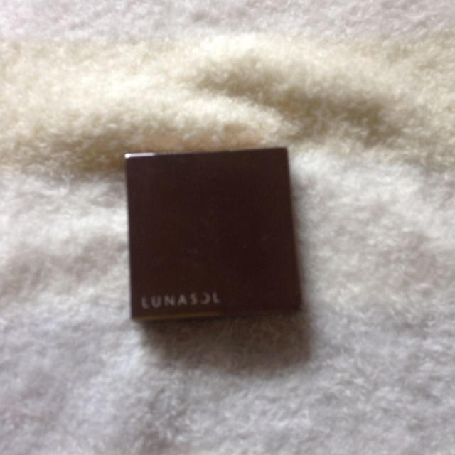 LUNASOL(ルナソル)のルナソル アイリッドベース 01 コスメ/美容のベースメイク/化粧品(化粧下地)の商品写真