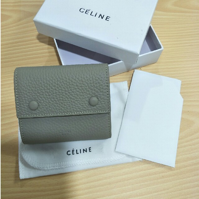 オメガ安いスーパーコピー,celine-お勧めセリーヌ　三つ折り財布　Celine　エレガント　正規品の通販byONEAR'sshop｜セリーヌならラクマ