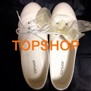 トップショップ(TOPSHOP)のTOPSHOP⭐ホワイトシューズ替え紐付(スニーカー)