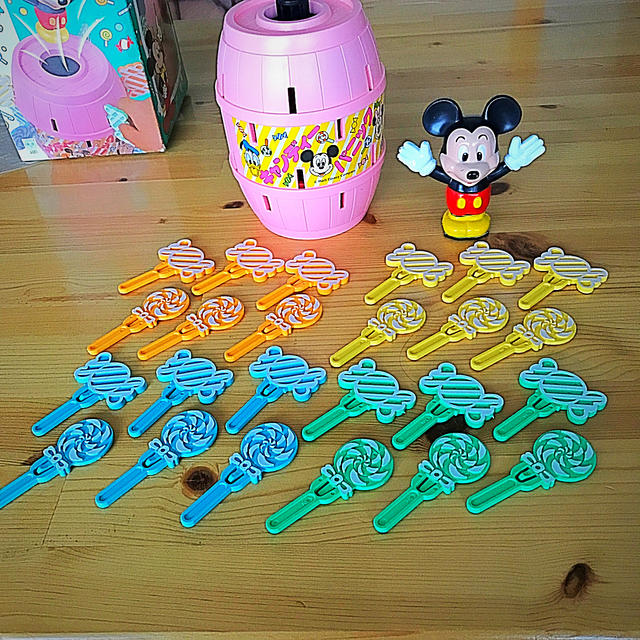 Takara Tomy(タカラトミー)のミッキーマウス 危機一髪ゲーム キャンディーパニック エンタメ/ホビーのテーブルゲーム/ホビー(その他)の商品写真