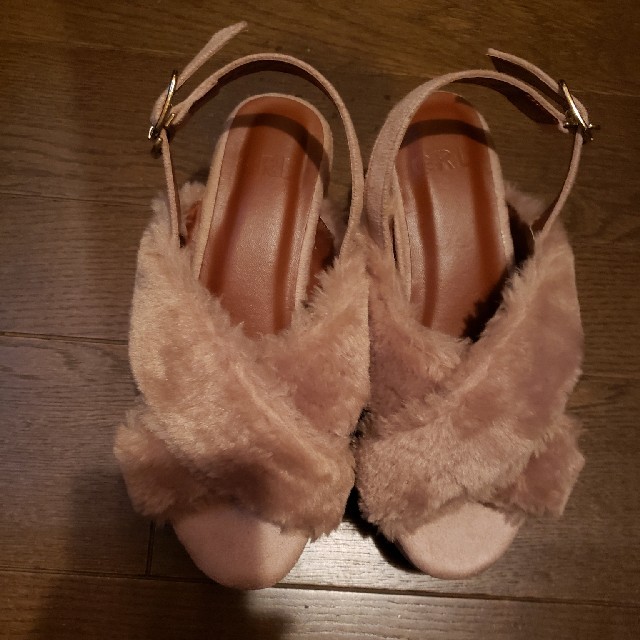 GRL(グレイル)のファー♡サンダル♡モカ♡ レディースの靴/シューズ(サンダル)の商品写真