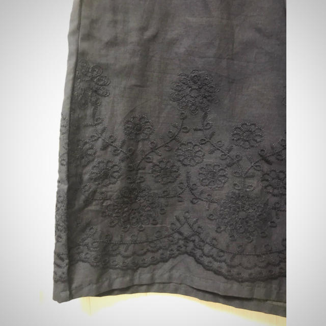 SM2(サマンサモスモス)の新品‼︎  裾スカラップ刺繍・ワイドパンツ レディースのパンツ(カジュアルパンツ)の商品写真