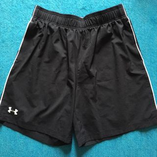 アンダーアーマー(UNDER ARMOUR)の★タカタカ様専用★アンダーアーマー ハーフパンツLG 黒(ショートパンツ)