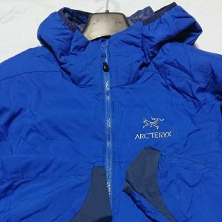 アークテリクス(ARC'TERYX)のアークテリクス・アトムARフーディ・Lサイズ(登山用品)