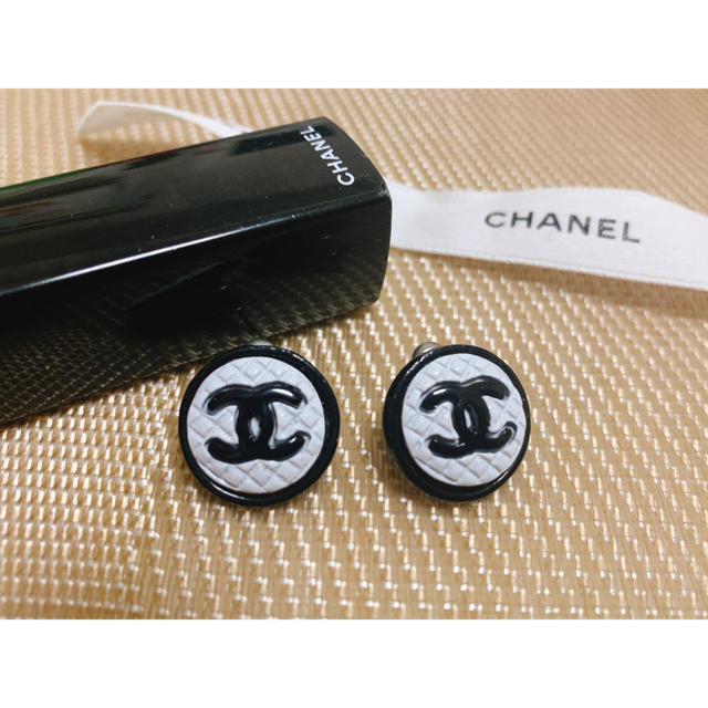 CHANEL(シャネル)の【最終値下げ】ノベルティー ピアス レディースのアクセサリー(ピアス)の商品写真