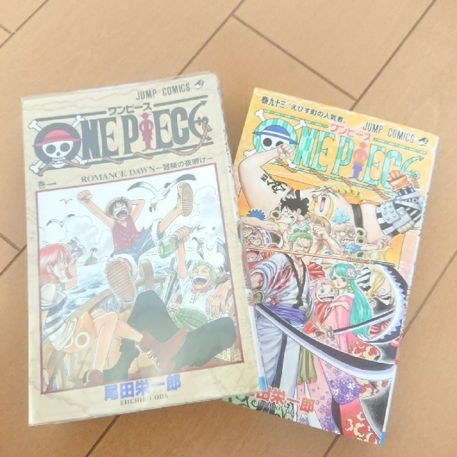 ワンピース ONE PIECE 全巻 セット 関連本付き エンタメ/ホビーの漫画(全巻セット)の商品写真