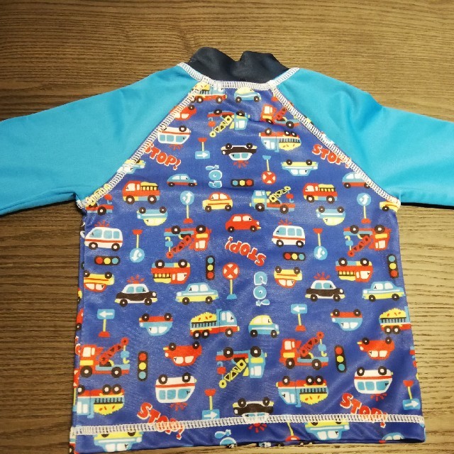 しまむら(シマムラ)のラッシュガード キッズ/ベビー/マタニティのキッズ服男の子用(90cm~)(水着)の商品写真