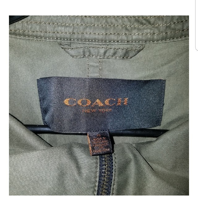 COACH(コーチ)のオススメ！メンズCOACHマウンテンパーカー　サイズM メンズのジャケット/アウター(マウンテンパーカー)の商品写真