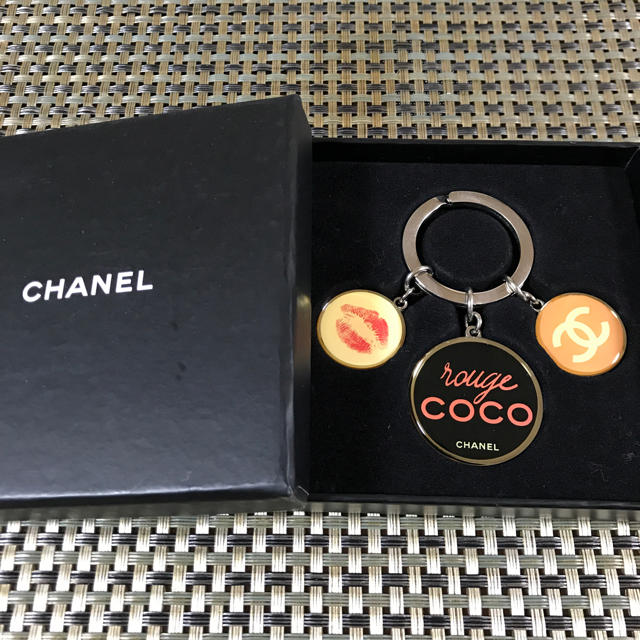 シャネル CHANEL ルージュココ 3連キーリング