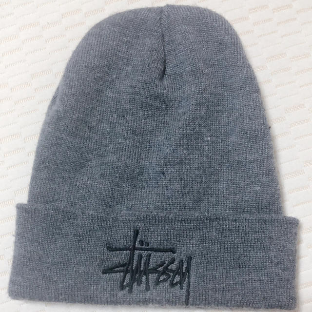 STUSSY(ステューシー)のstussy  ニット帽 レディースの帽子(ニット帽/ビーニー)の商品写真