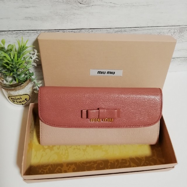 クーポン利用 miu miu ミュウミュウ 長財布 ピンク ベージュ
