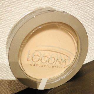 ロゴナ(LOGONA)の【値下げしました】【新品】LOGONA プレストパウダー ライトベージュ(フェイスパウダー)