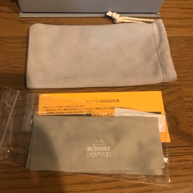 BUNNEY サングラス NHS DAVID 黒 美品 付属品有 メンズのファッション小物(サングラス/メガネ)の商品写真