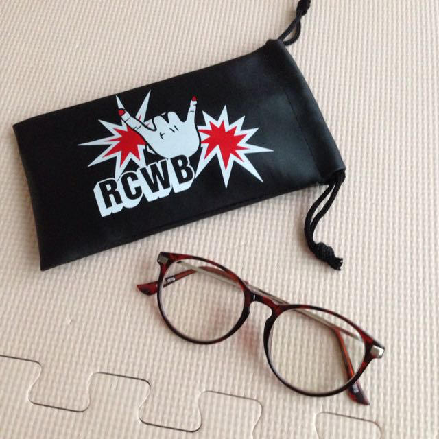 RODEO CROWNS WIDE BOWL(ロデオクラウンズワイドボウル)の濃いめブラウン柄 だてメガネ レディースのファッション小物(サングラス/メガネ)の商品写真